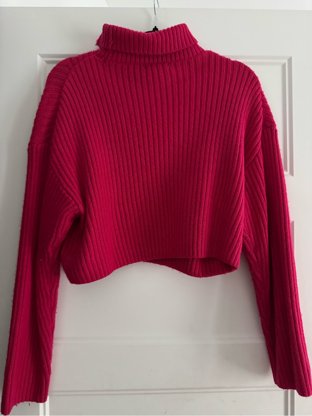 H&M Bright Fuchsia Ribbed Turtleneck Sweater - Picture 3 of 3